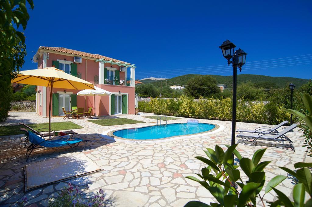 Iliachtides Villas Каравомилос Номер фото